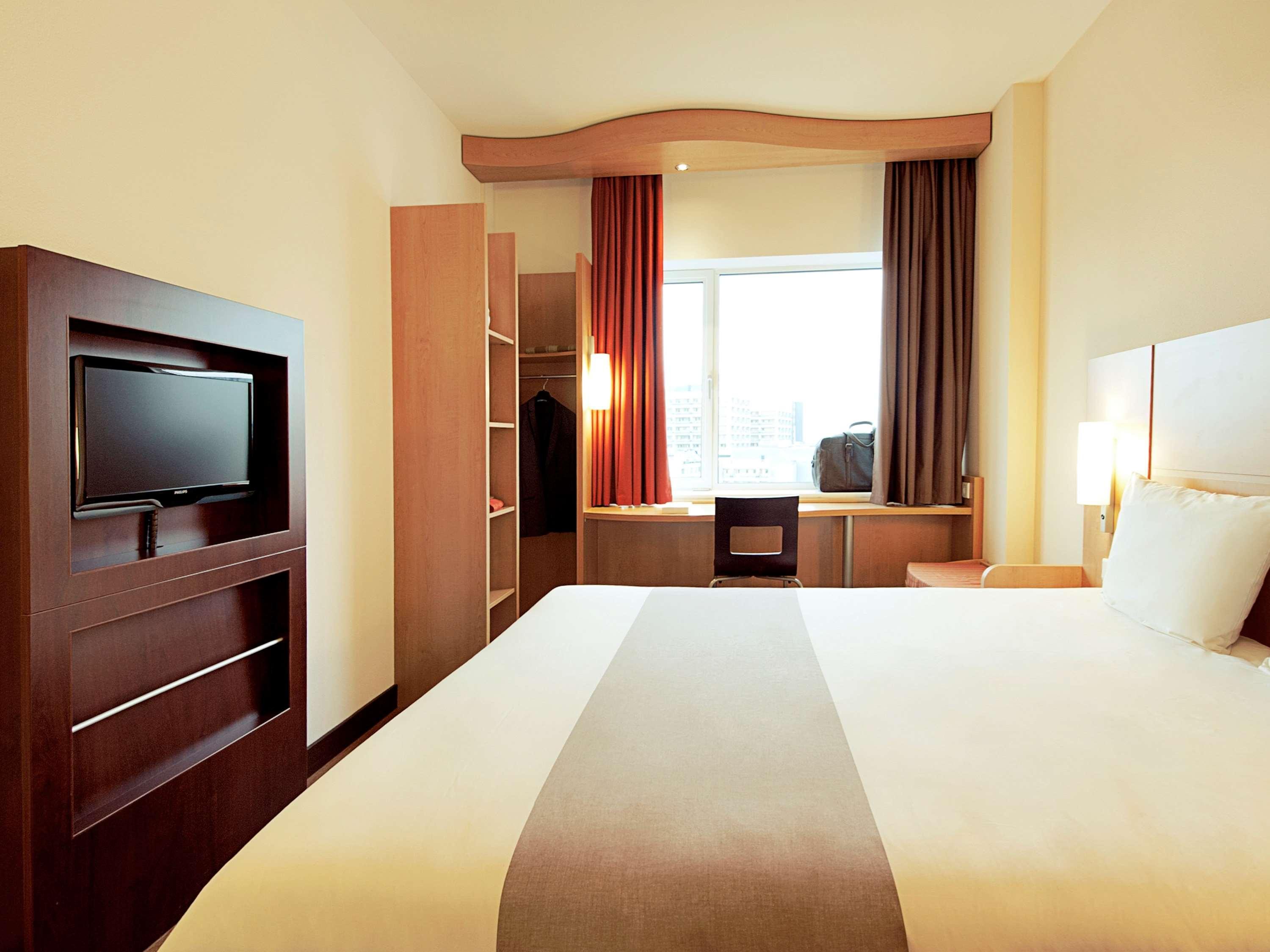 Ibis Meknes Hotel Buitenkant foto